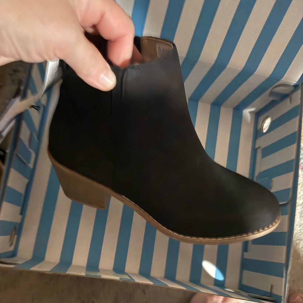 Draper James Black Elle Ankle Boots - Picture 2 of 4